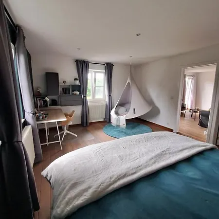 Bed and breakfast Sherlock's - 3*