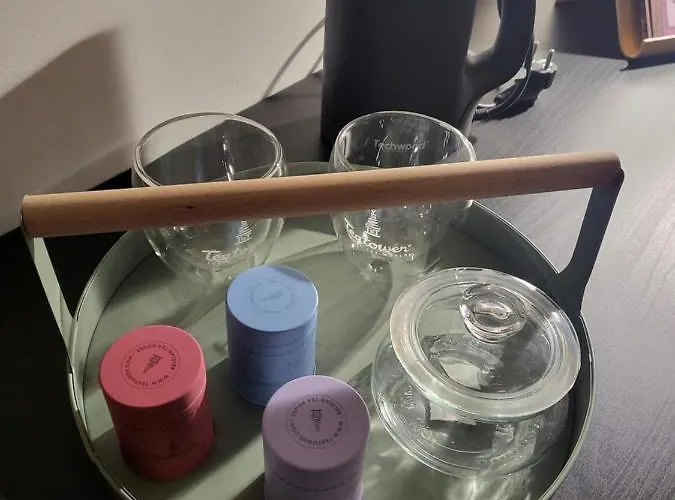 Sherlock's - Bed & Breakfast 3*